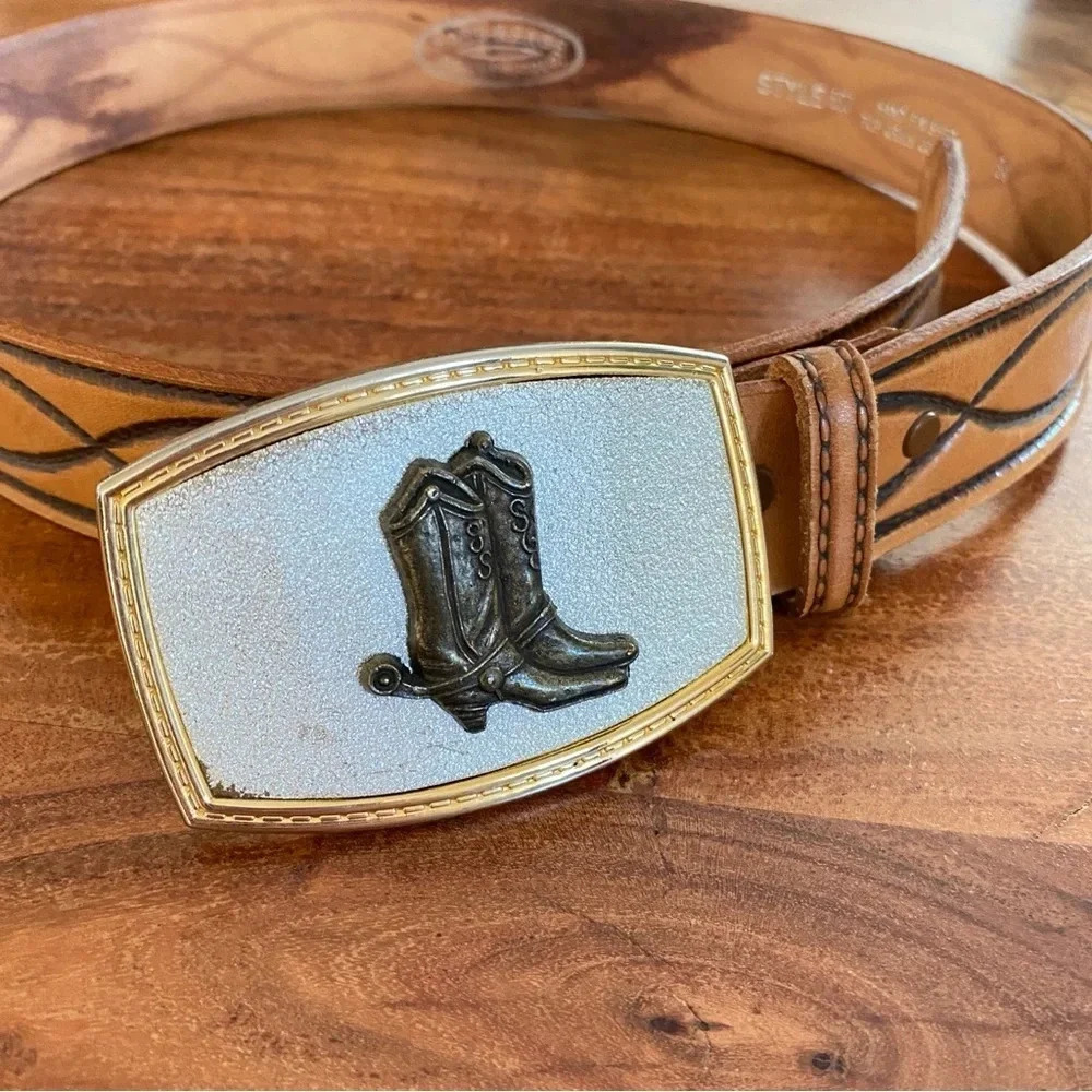 Sand & Sage Leather Cowboy Belt with Large Buckle Size 34 Hand finished